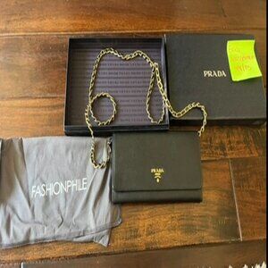 Prada Wallet on Chain